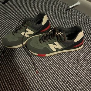 New Balance 574 Army Green/Red unisex (Mens 7.5/Fits Women’s 9) - lightly worn